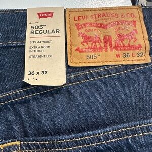 Levis Mens 550 Relaxed Fit Jeans 36W X 32L Denim ~ NWT